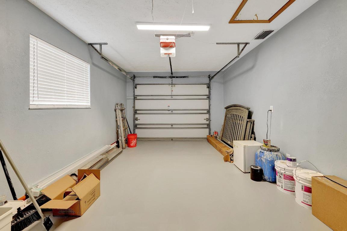 PORT ST LUCIE SECTION 1 - Residential