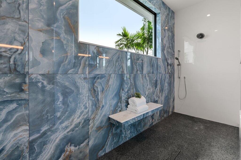 PIRATES COVE - Residential