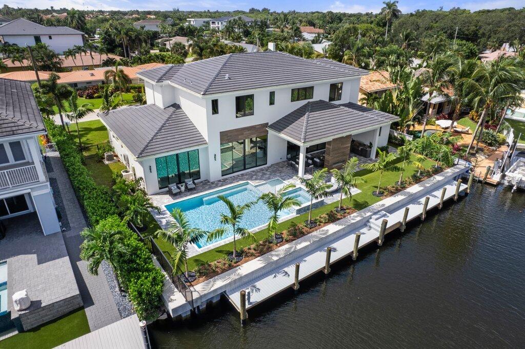 PIRATES COVE - Residential