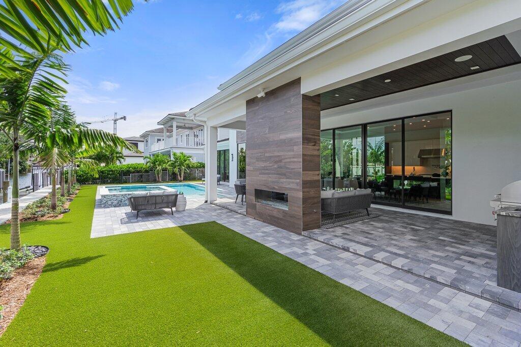 PIRATES COVE - Residential