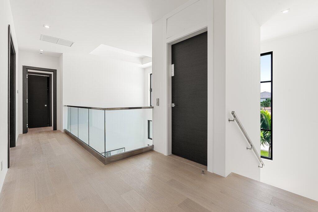 PIRATES COVE - Residential