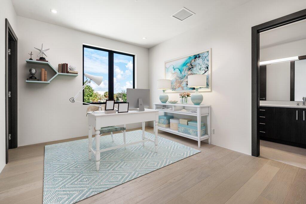 PIRATES COVE - Residential