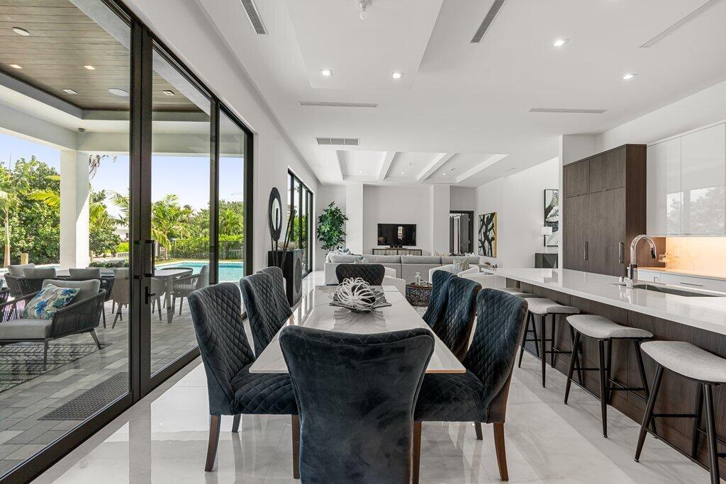 PIRATES COVE - Residential