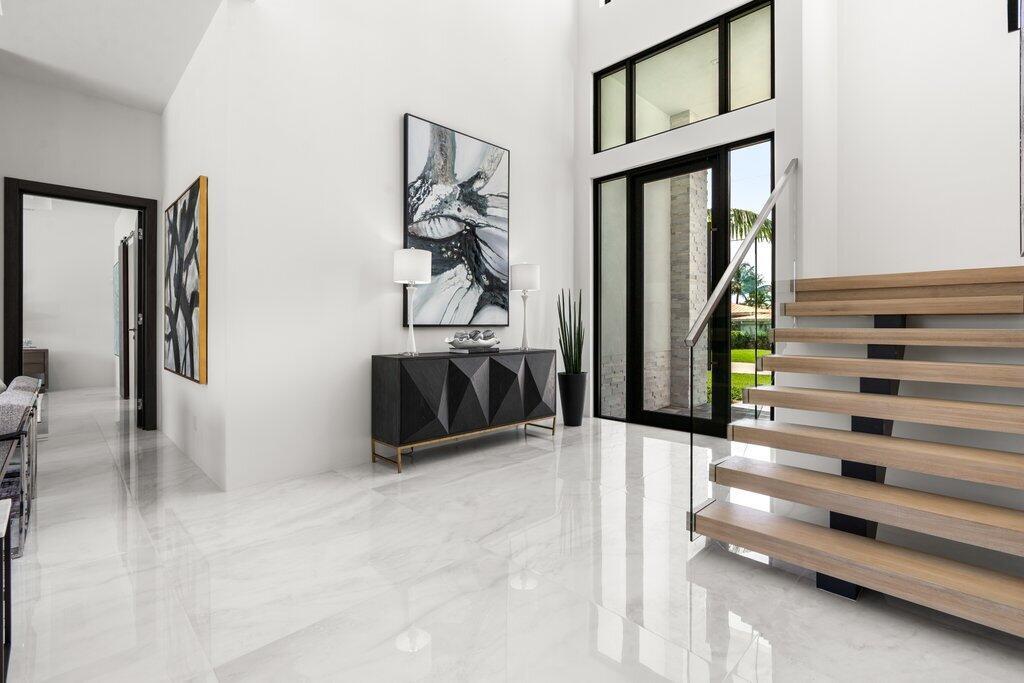 PIRATES COVE - Residential