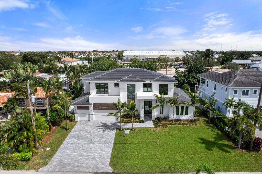 PIRATES COVE - Residential