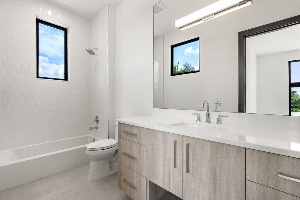 PIRATES COVE - Residential