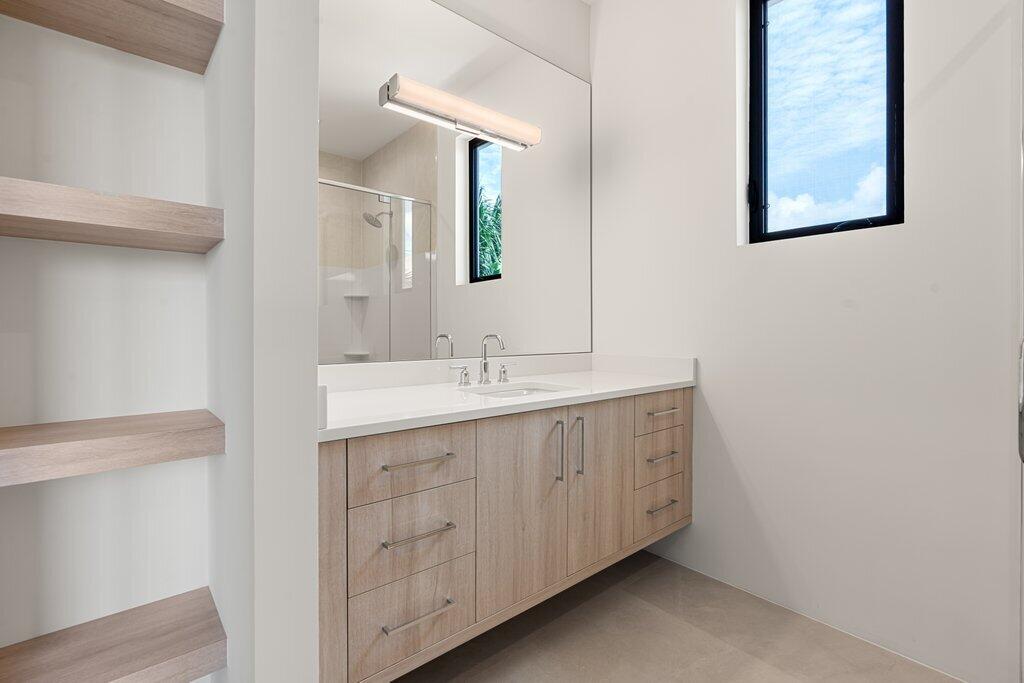 PIRATES COVE - Residential