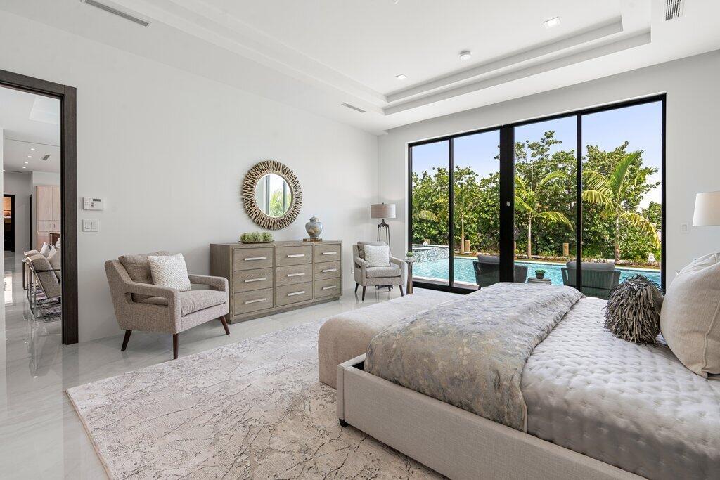 PIRATES COVE - Residential