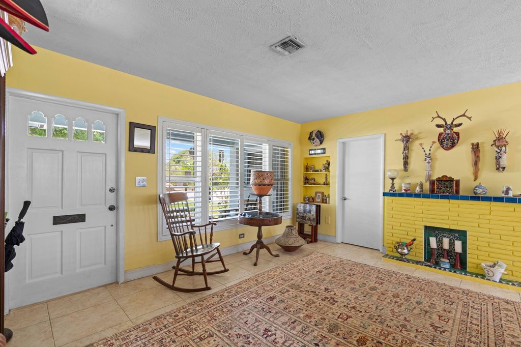 Photo of 146 Vassar Drive, Lake Worth Beach, FL 33460 (MLS # B26032386)