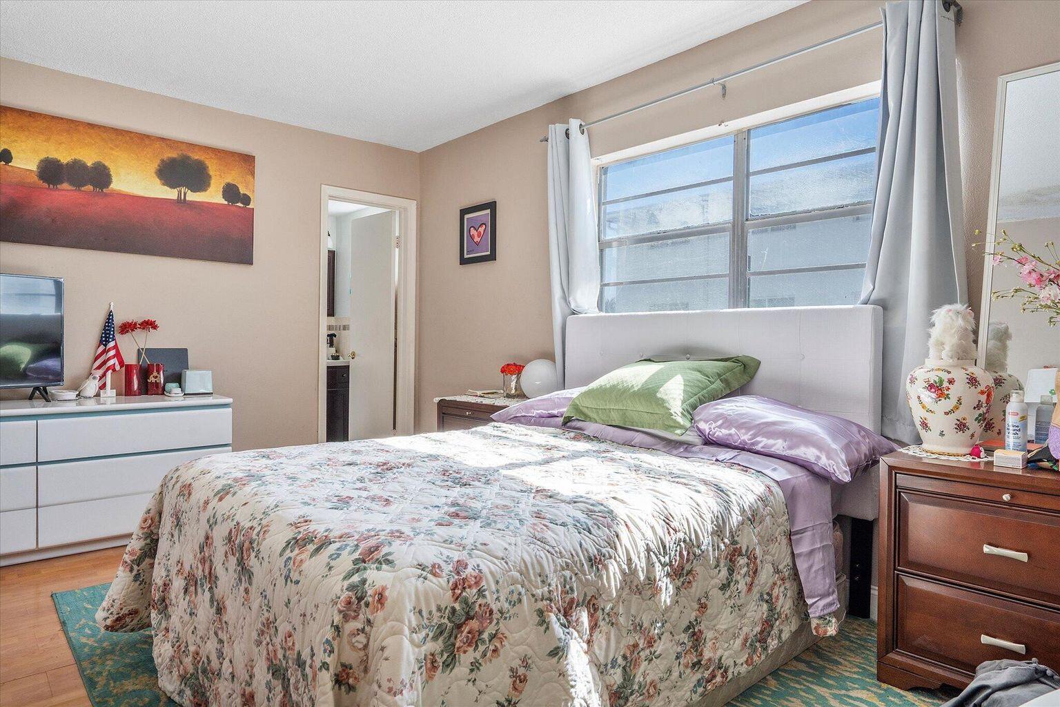 714 NE 10th Street 205