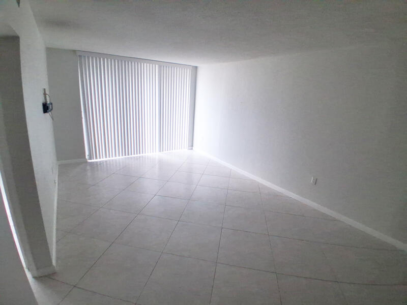 View photos, virtual tours, details... 301 Croton Avenue 202