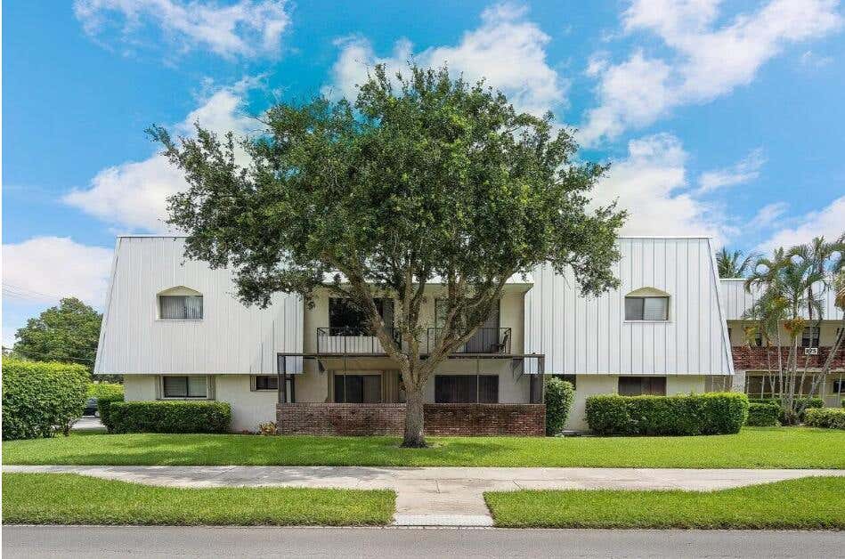 Photo of 875 NW 13th Street #405, Boca Raton, FL 33486 (MLS # B26063722)