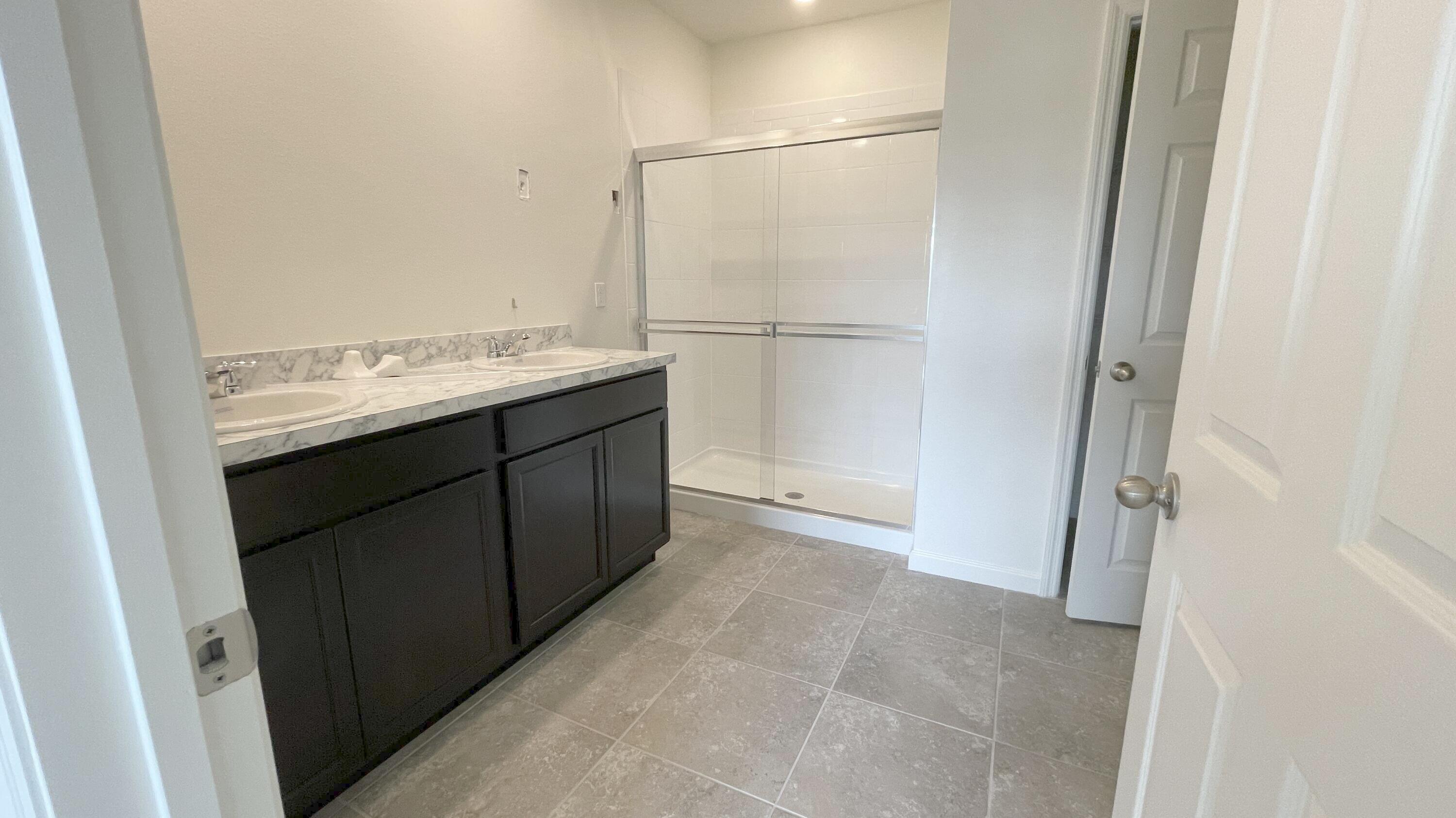 CREEKSIDE PLAT NO. 4 - Residential Lease