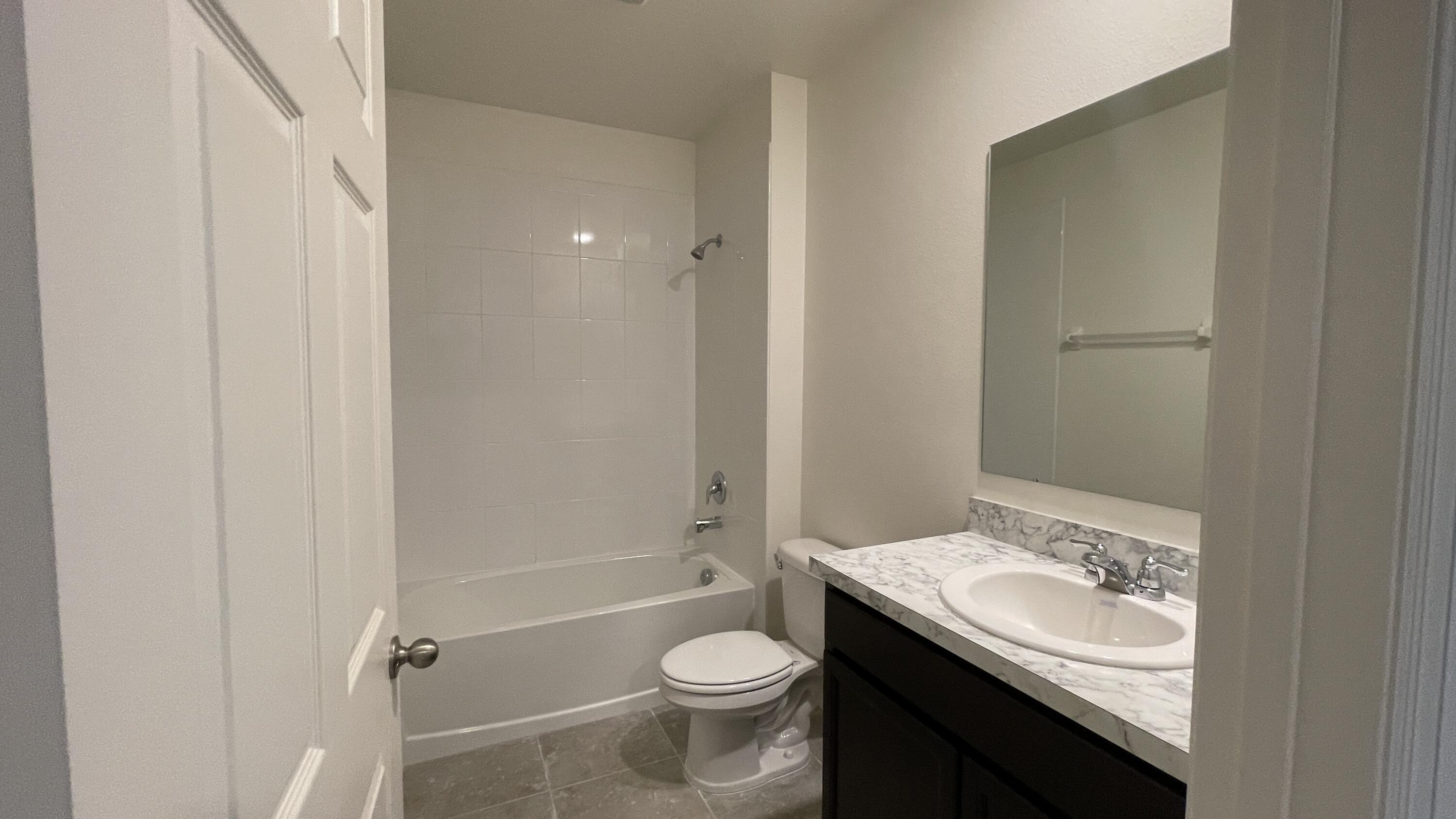 CREEKSIDE PLAT NO. 4 - Residential Lease