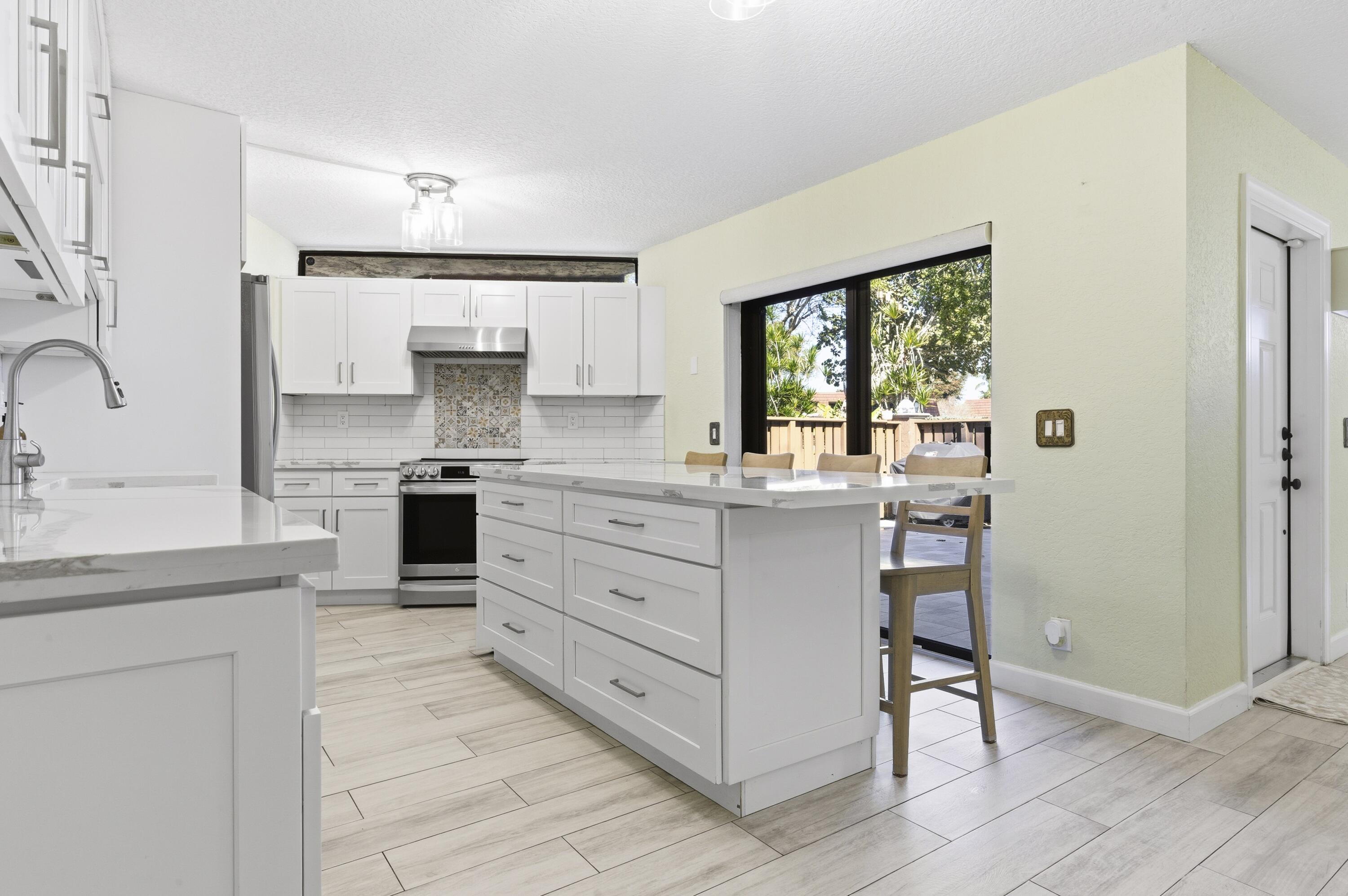 BOCA RIO NORTH - Residential Lease