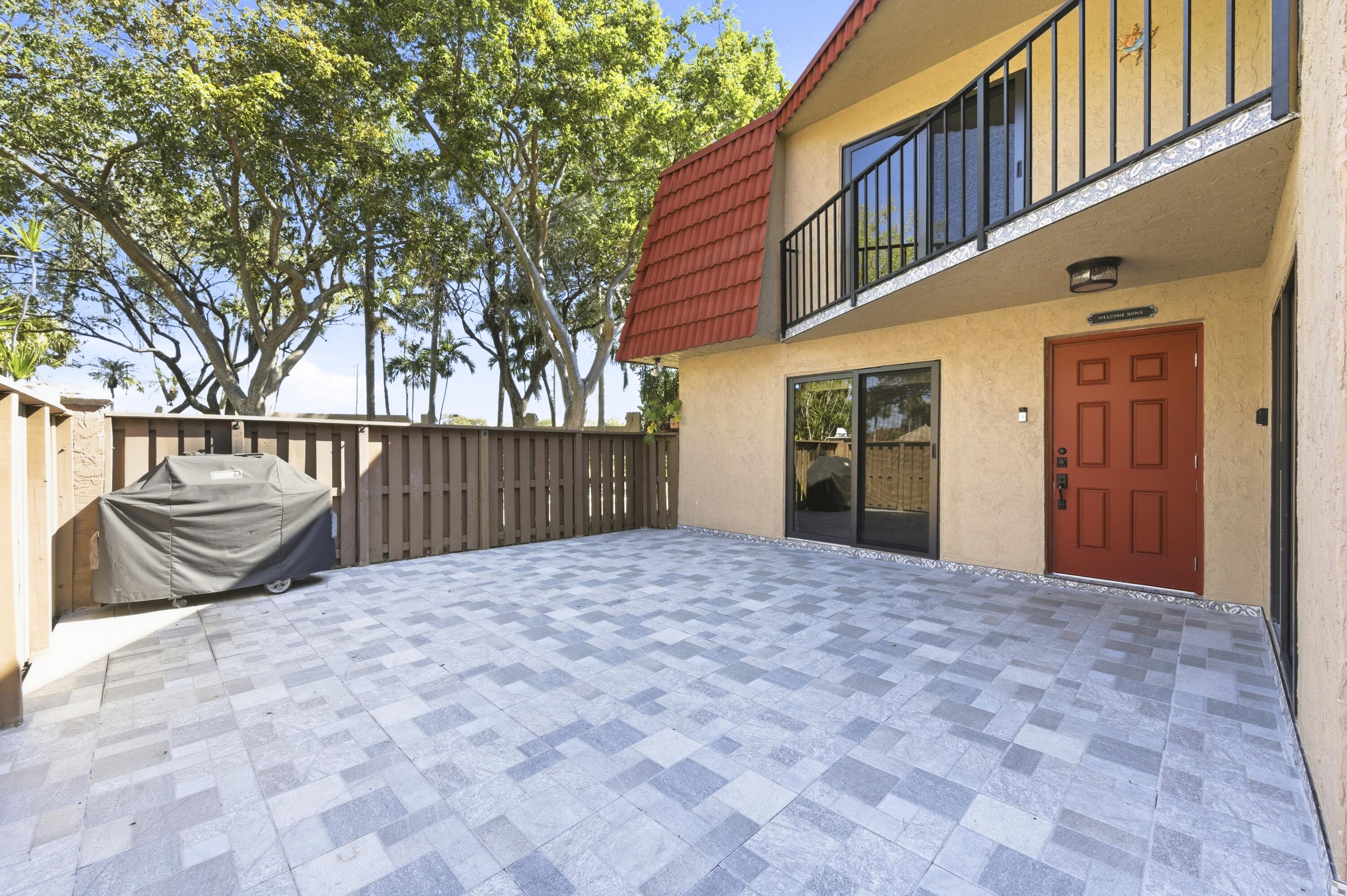 BOCA RIO NORTH - Residential Lease