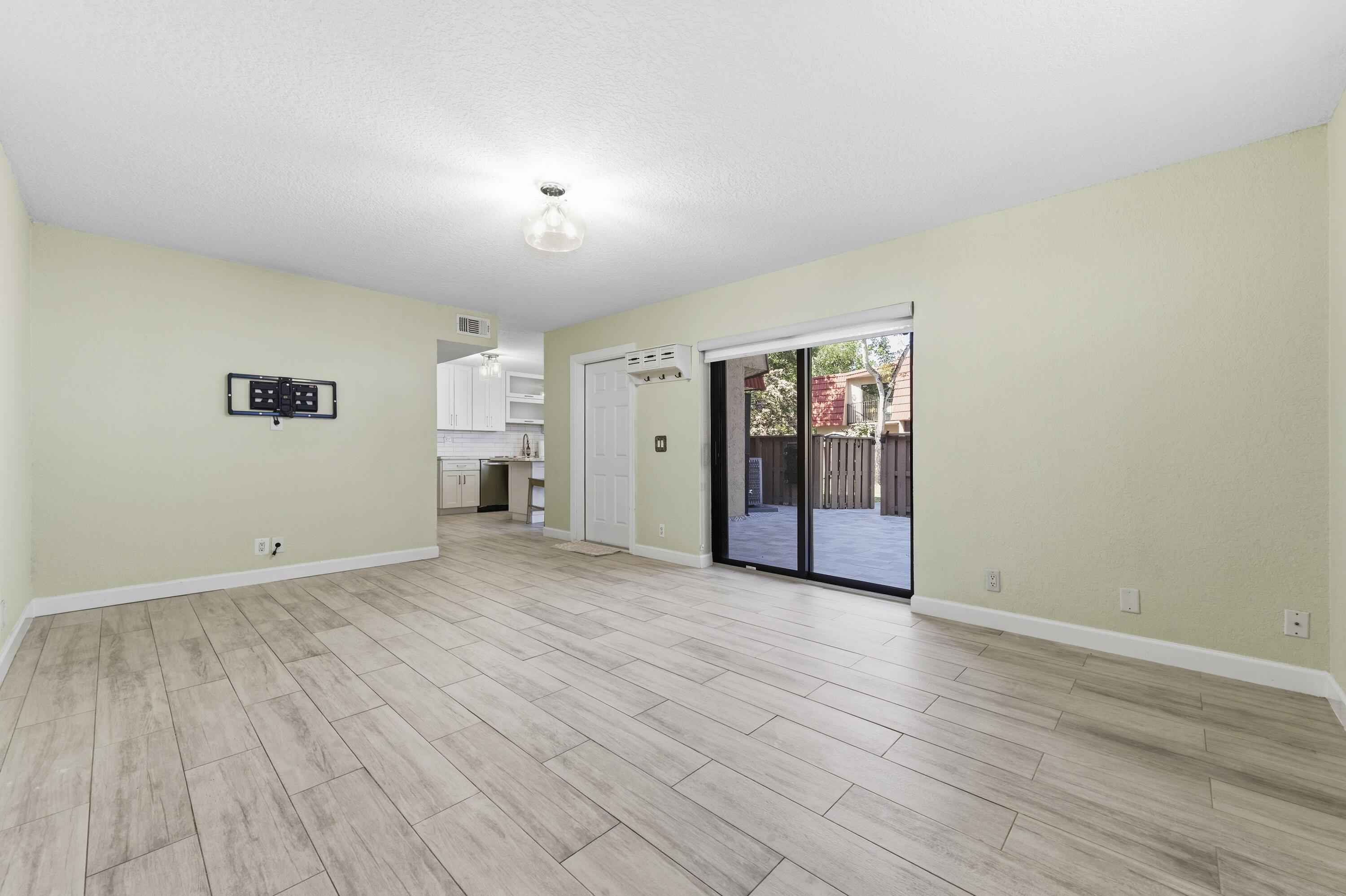 BOCA RIO NORTH - Residential Lease