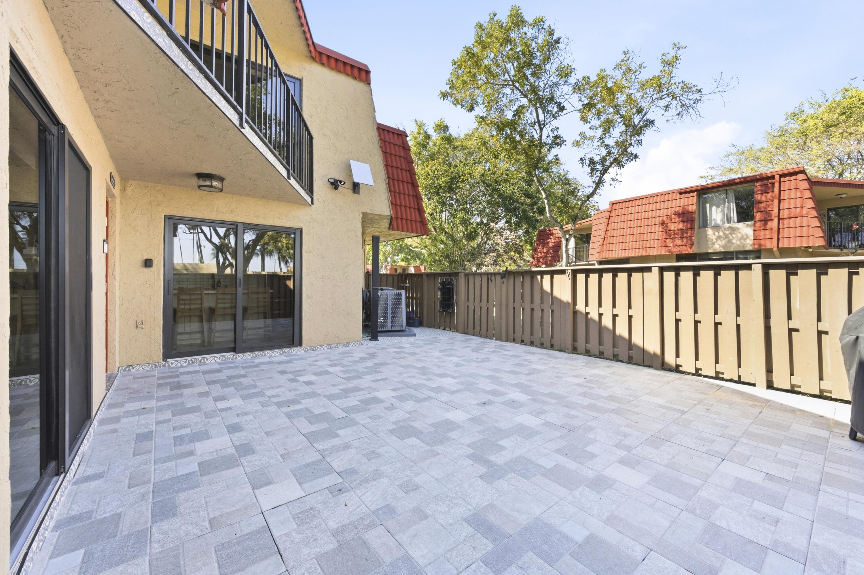 BOCA RIO NORTH - Residential Lease