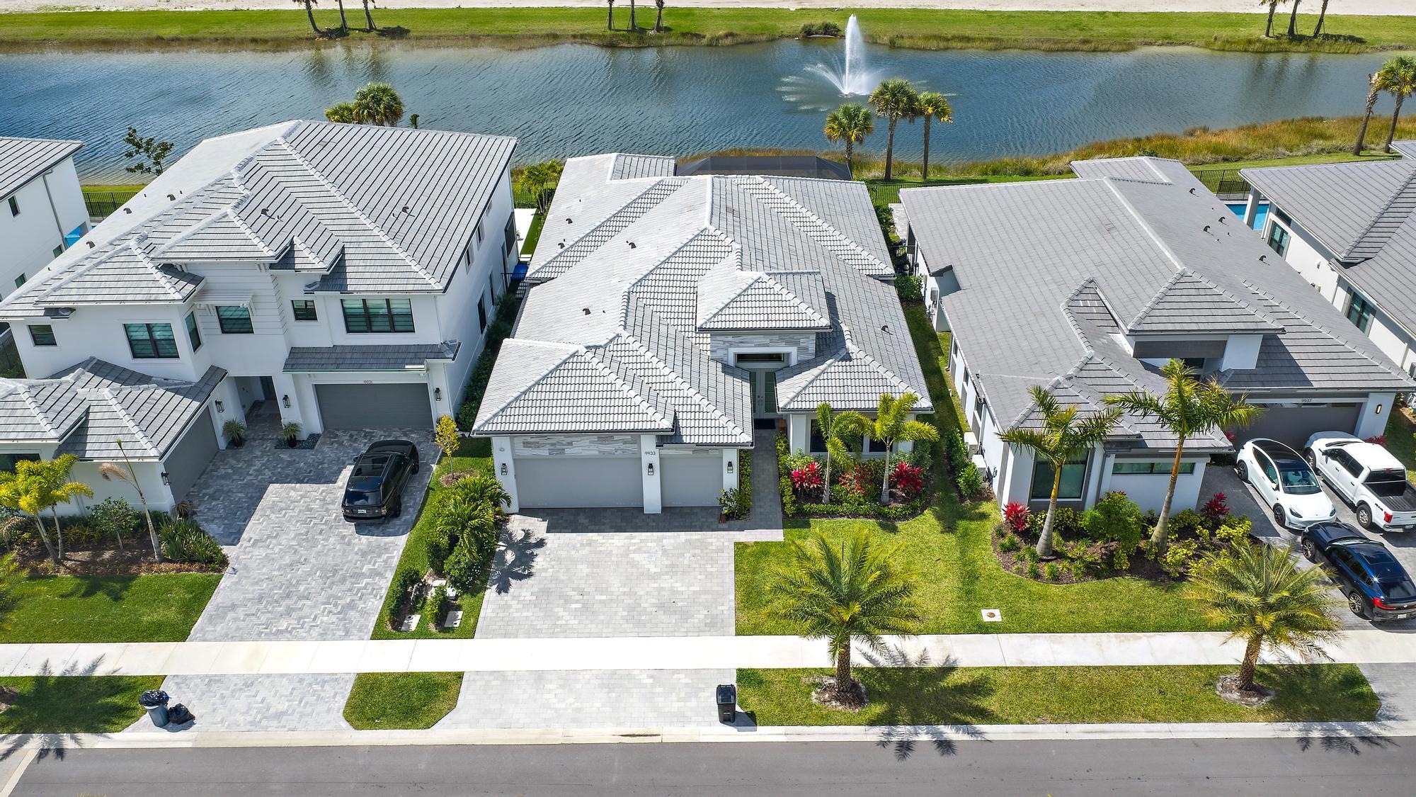 APEX AT AVENIR - Residential