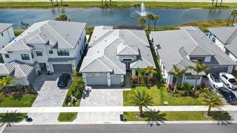 9933 Migration Point Palm Beach Gardens FL 33412