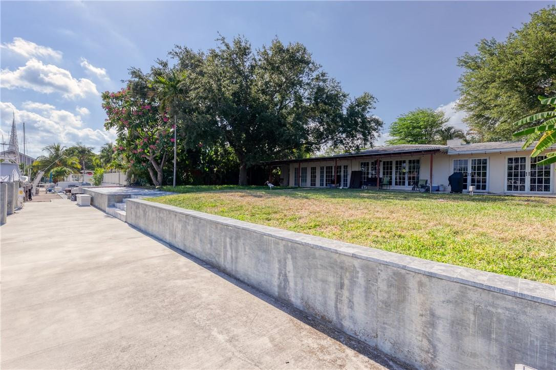 HILLSBORO HARBOR - Residential Lease