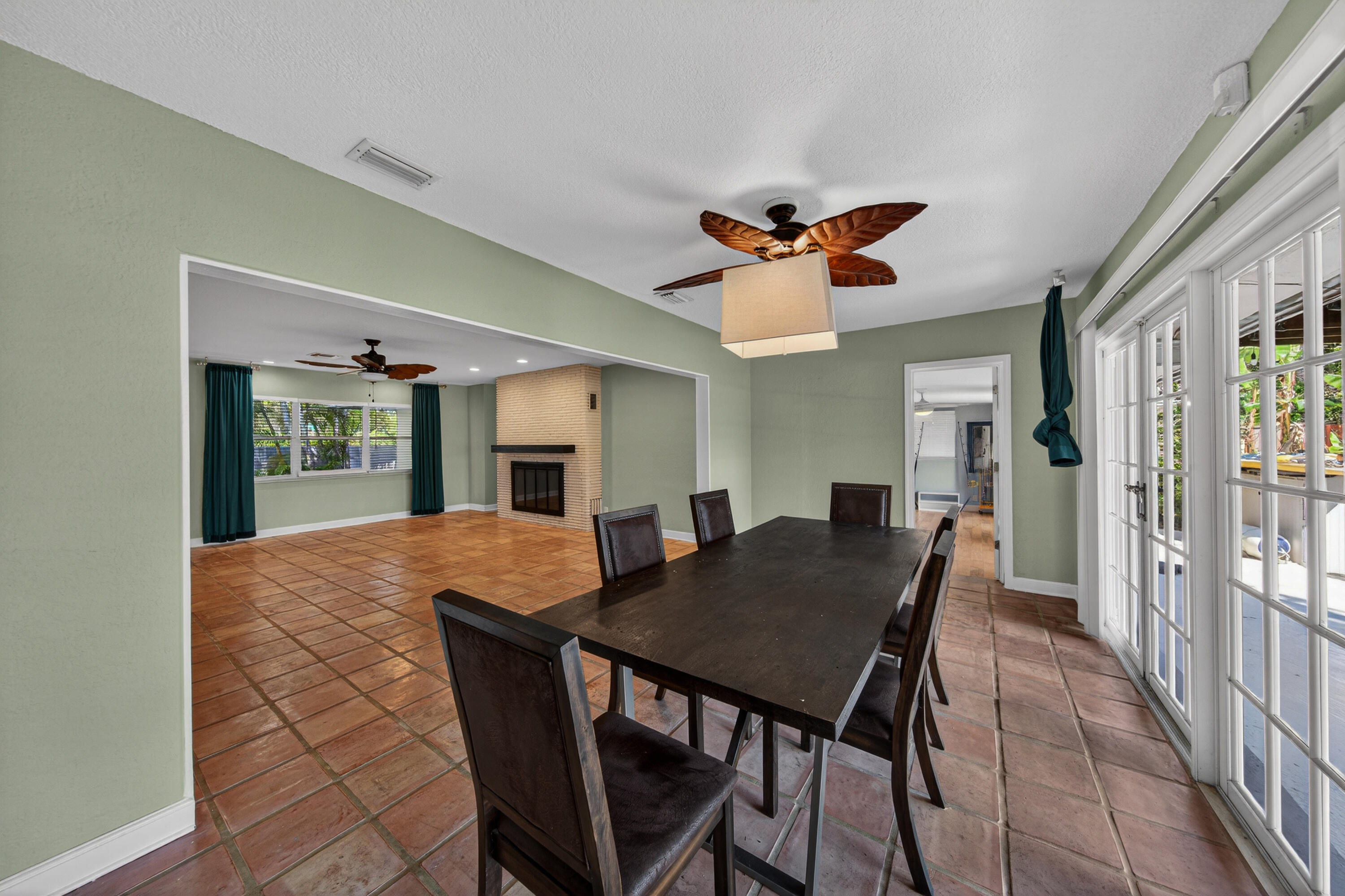 HILLSBORO HARBOR - Residential Lease