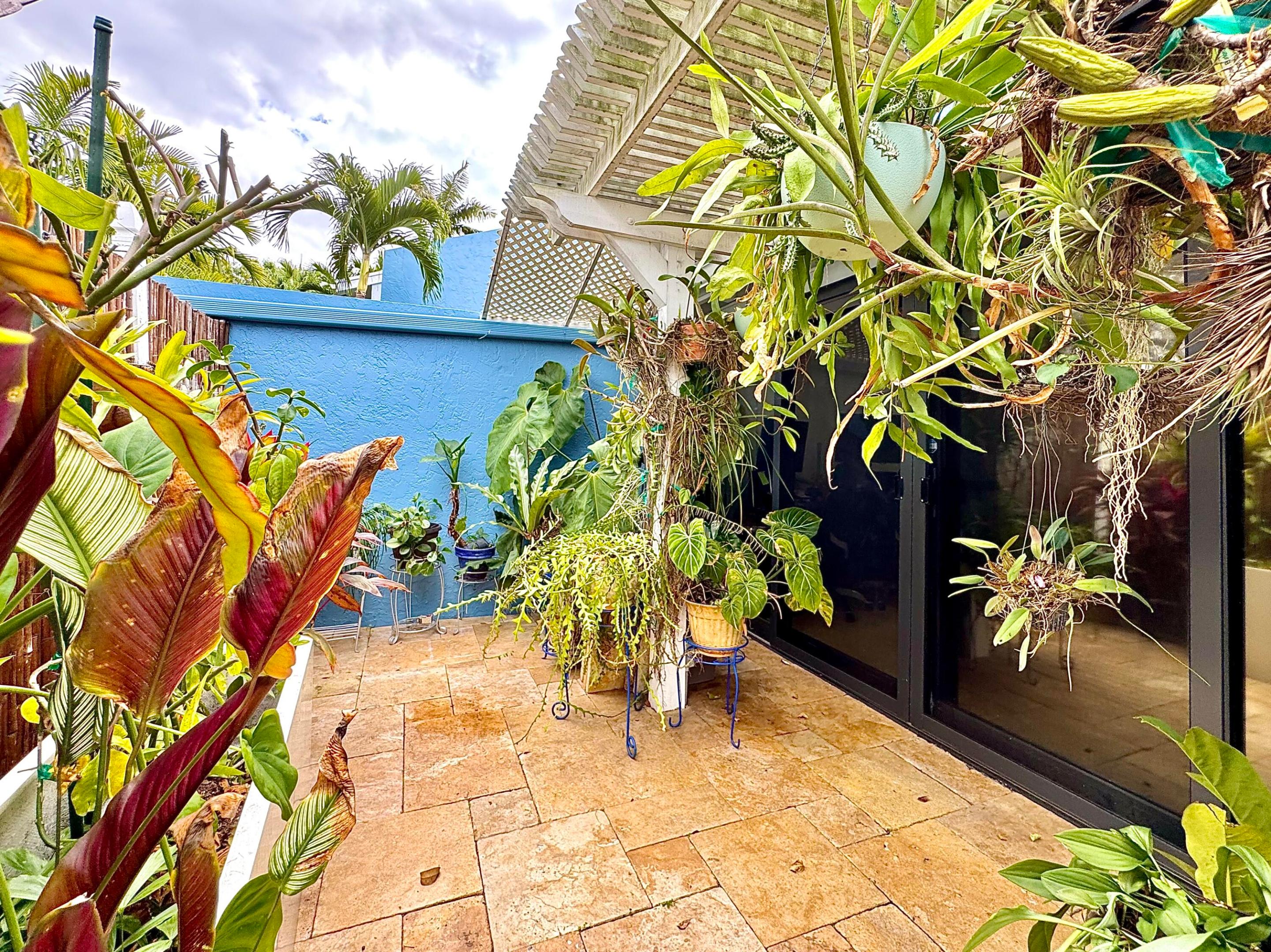 LOFTS OF OAKLAND - Residential