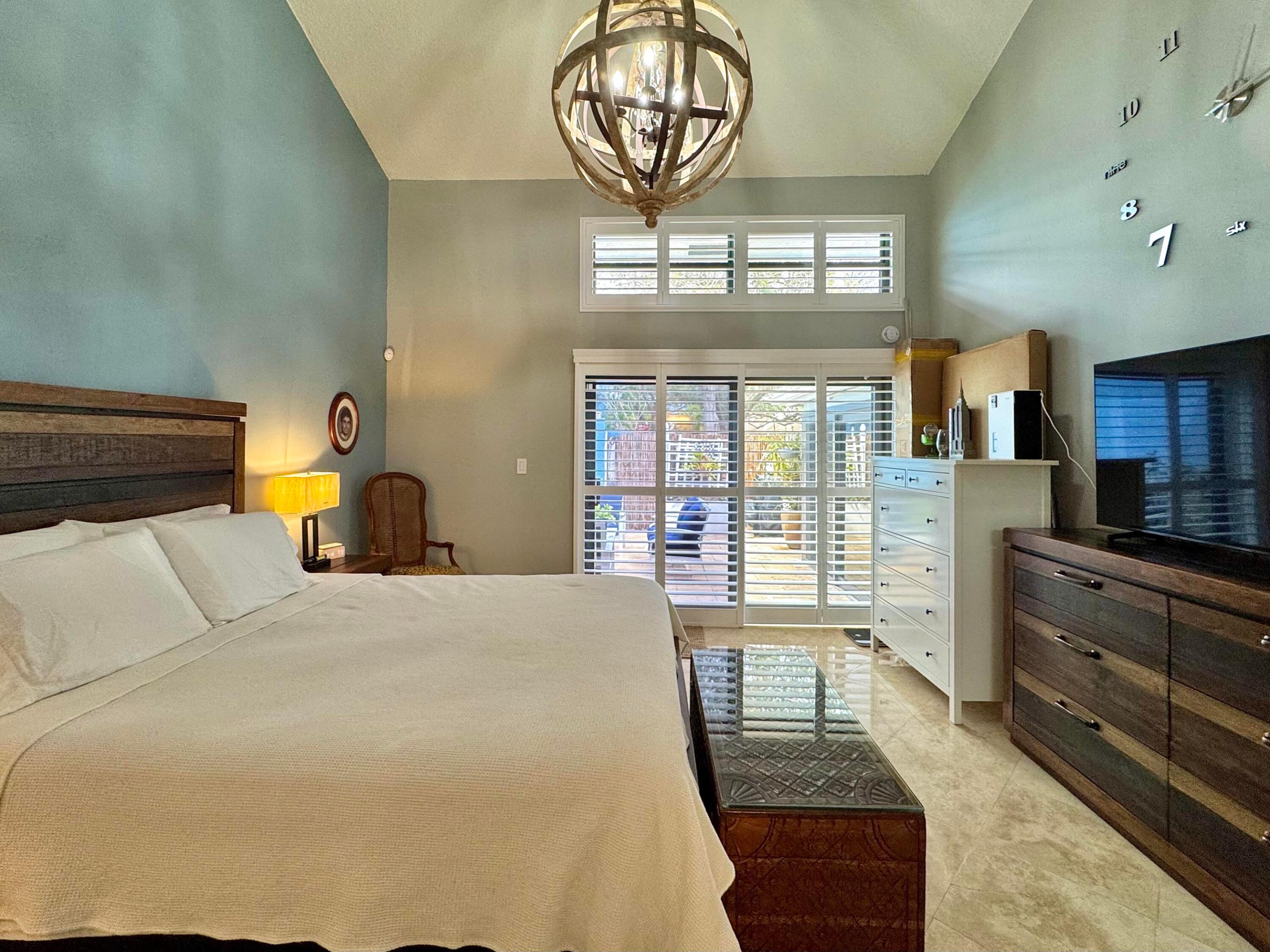 LOFTS OF OAKLAND - Residential