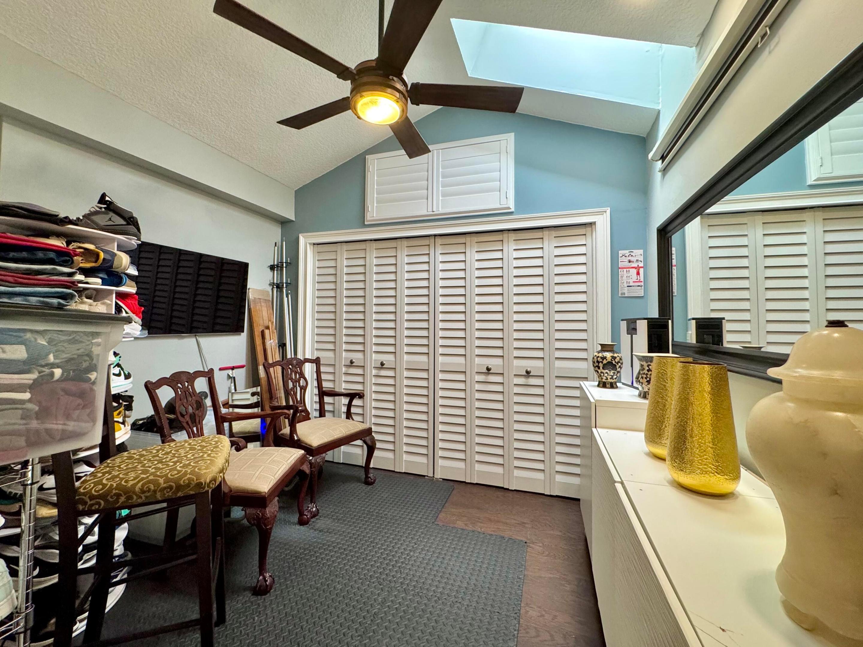 LOFTS OF OAKLAND - Residential