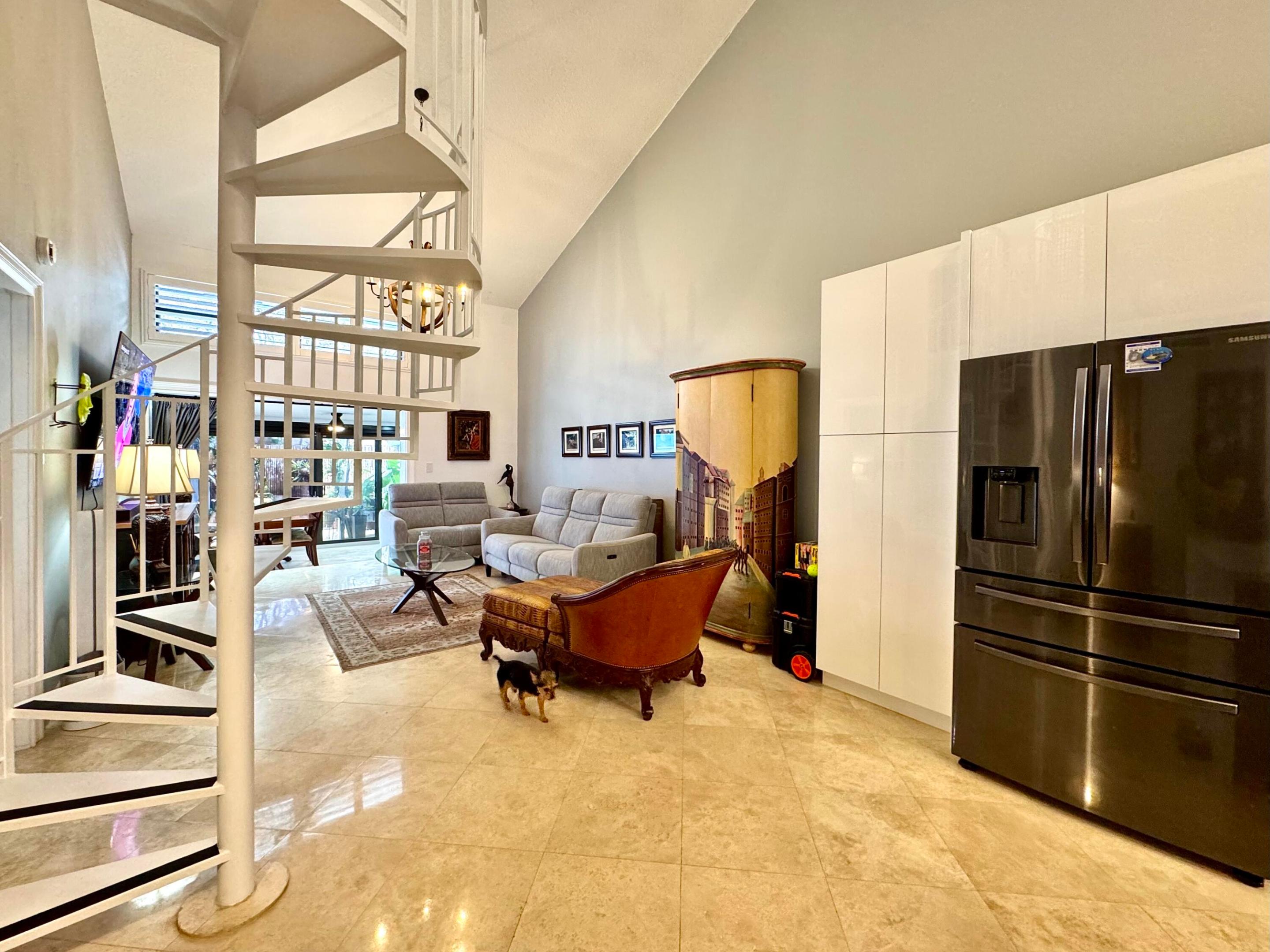 LOFTS OF OAKLAND - Residential