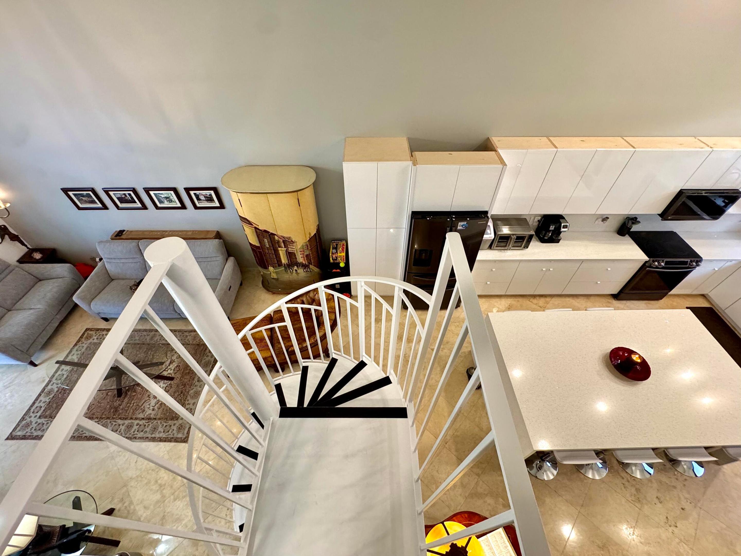 LOFTS OF OAKLAND - Residential