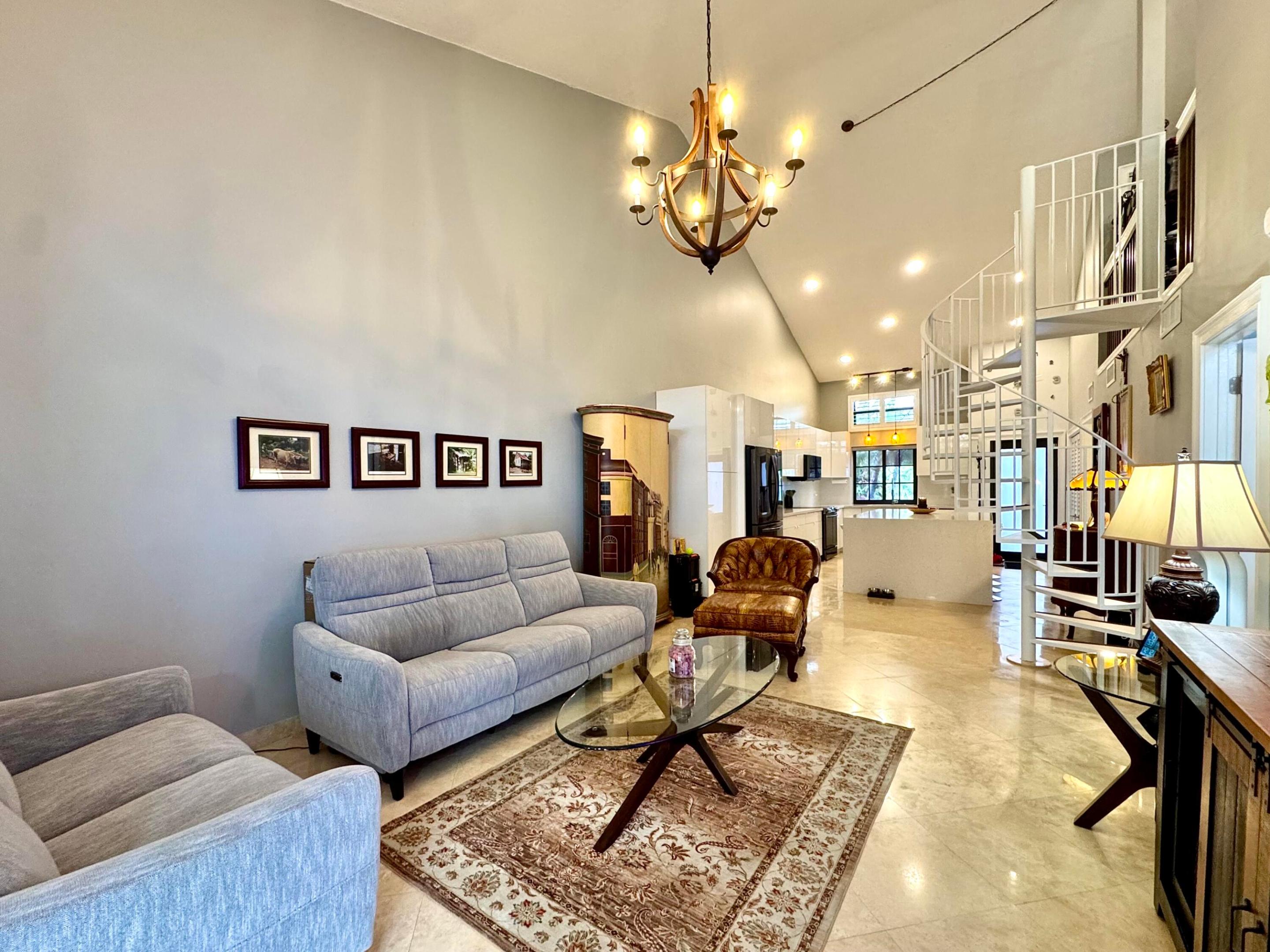 LOFTS OF OAKLAND - Residential