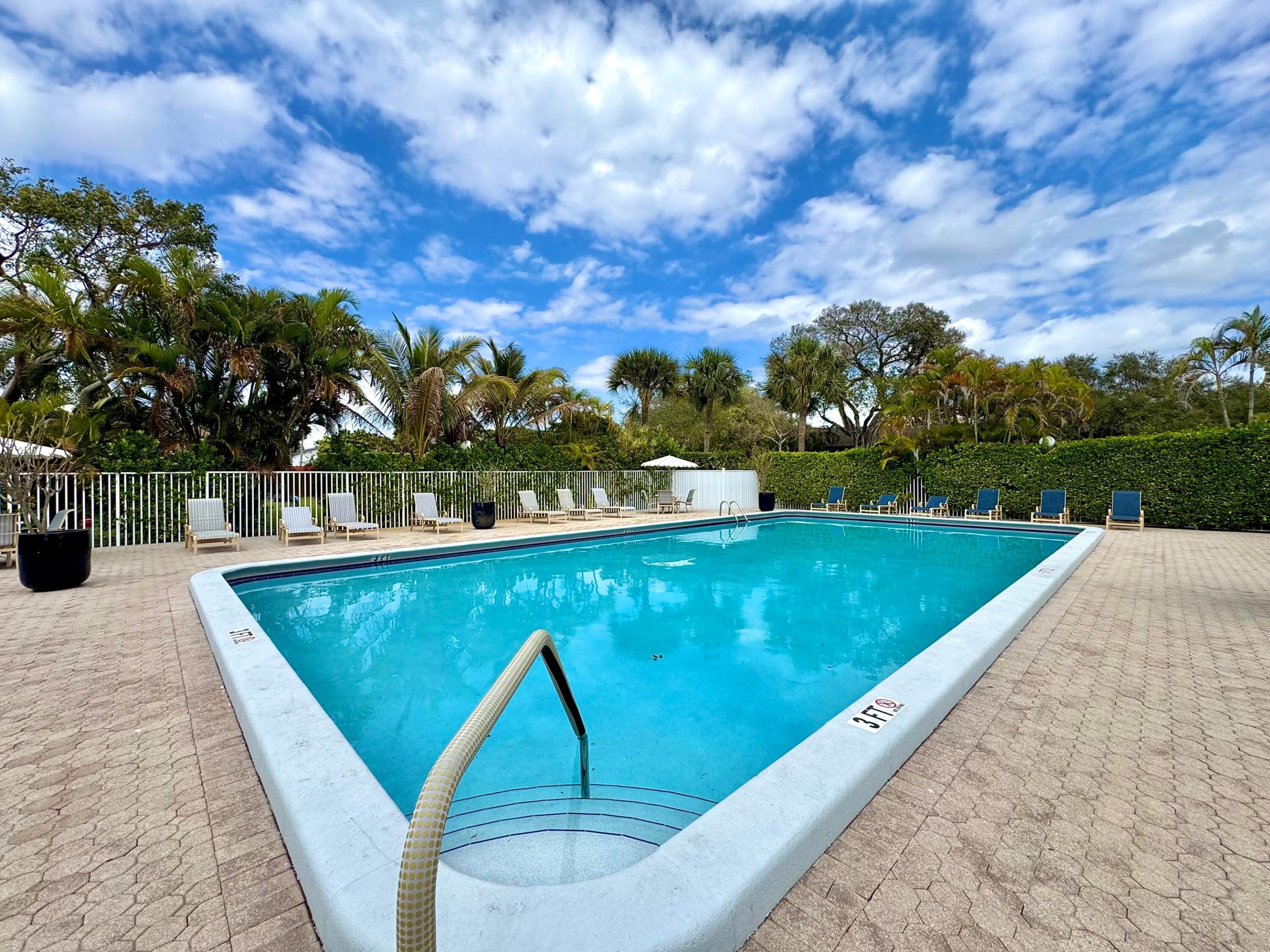 LOFTS OF OAKLAND - Residential