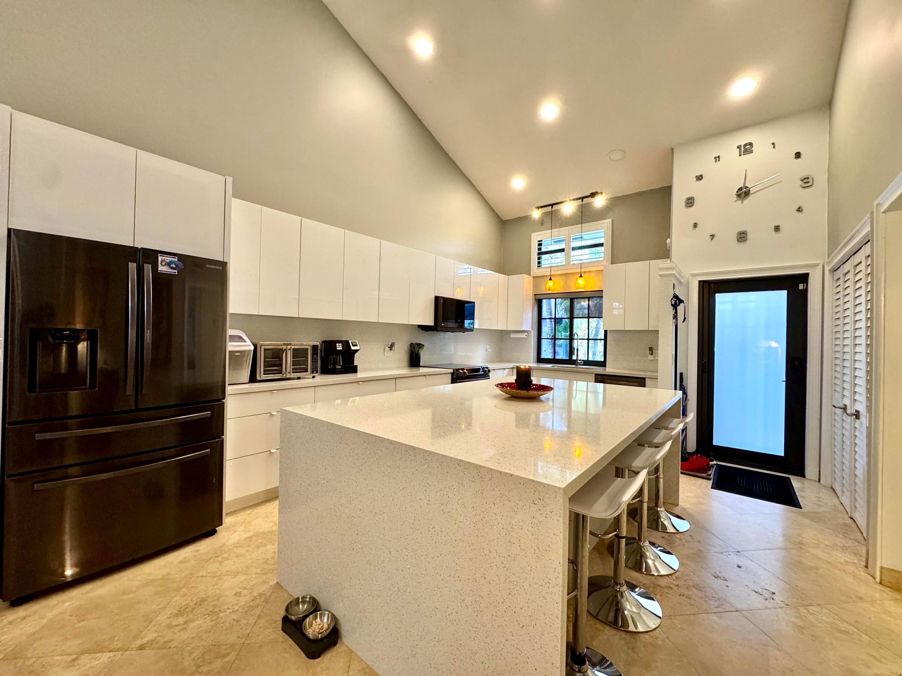 LOFTS OF OAKLAND - Residential