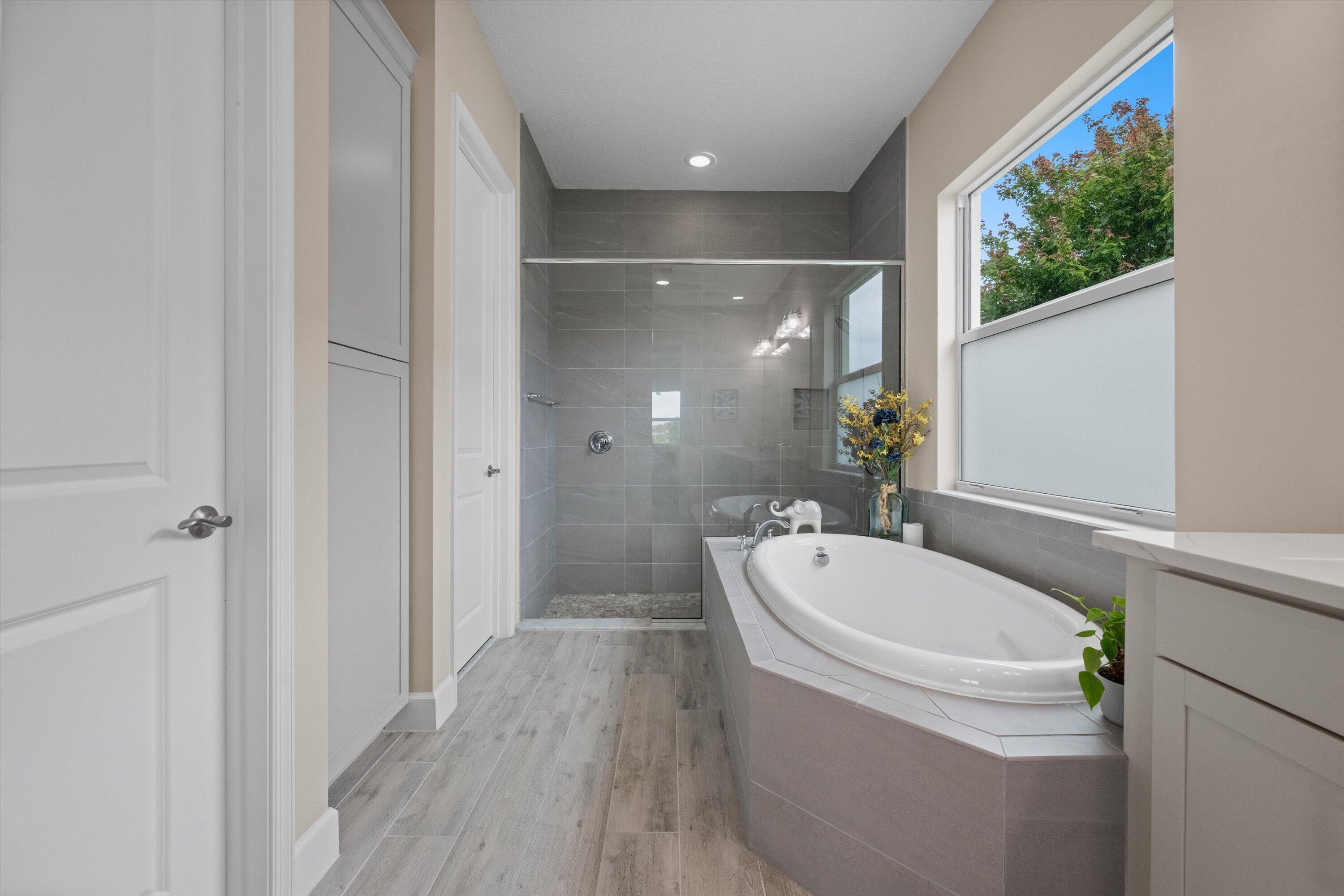 MEADOWS OF WESTLAKE - Residential