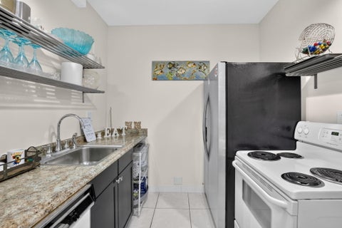 Tiny photo for 1701 S OCEAN Drive #902, Hollywood, FL 33019 (MLS # B26075478)