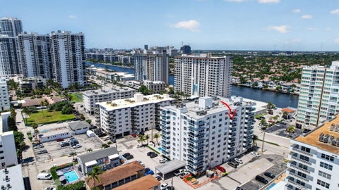 Tiny photo for 1701 S OCEAN Drive #902, Hollywood, FL 33019 (MLS # B26075478)