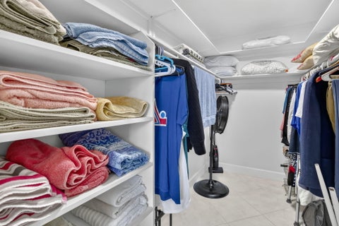Tiny photo for 1701 S OCEAN Drive #902, Hollywood, FL 33019 (MLS # B26075478)