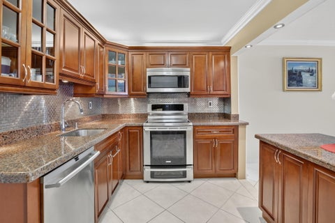 Tiny photo for 1701 S OCEAN Drive #902, Hollywood, FL 33019 (MLS # B26075478)