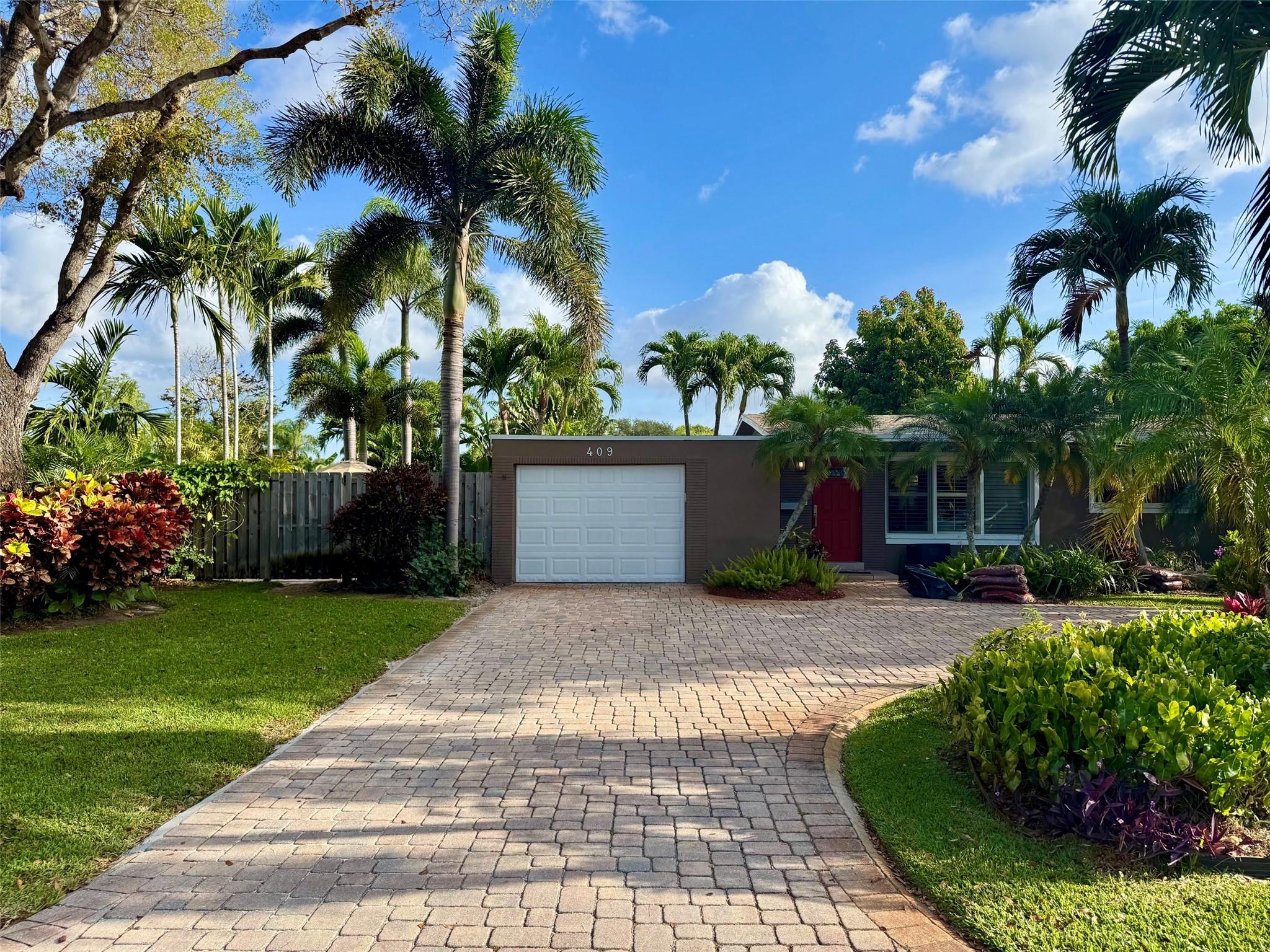 409 NW 26th Ct
