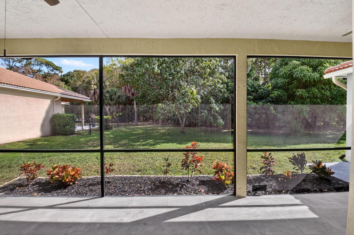 STONEHAVEN - Residential Lease