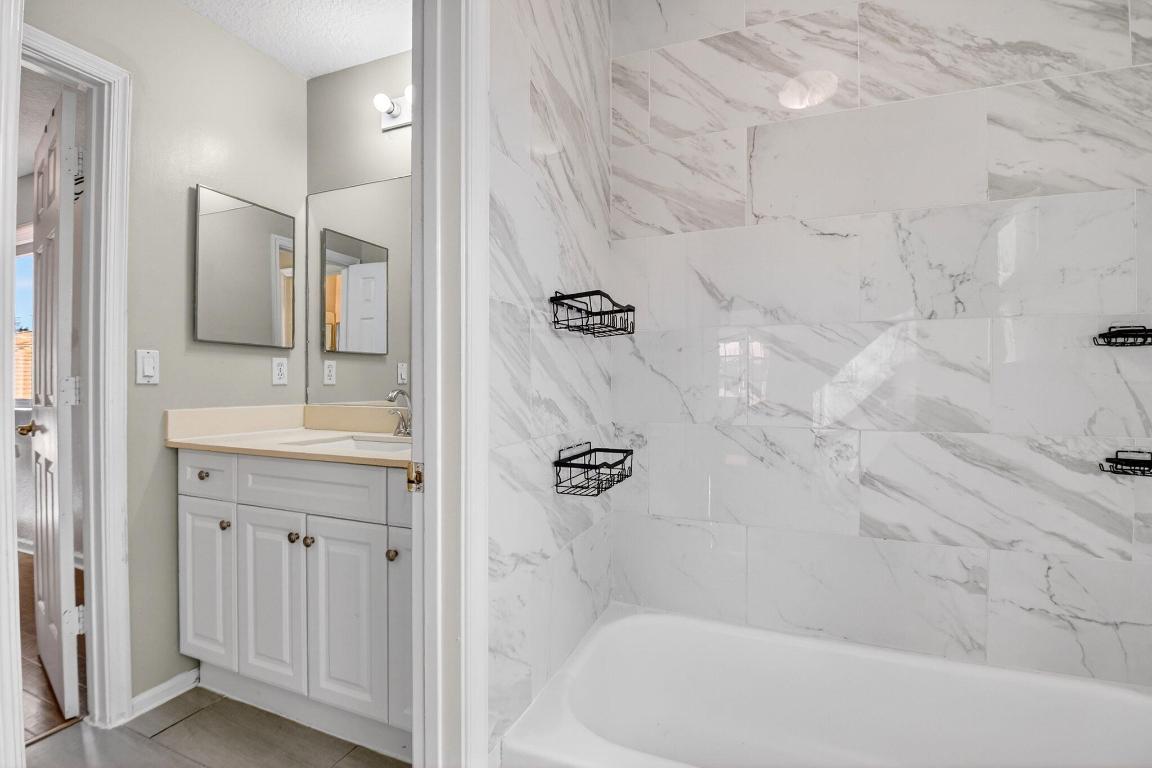 STONEHAVEN - Residential Lease