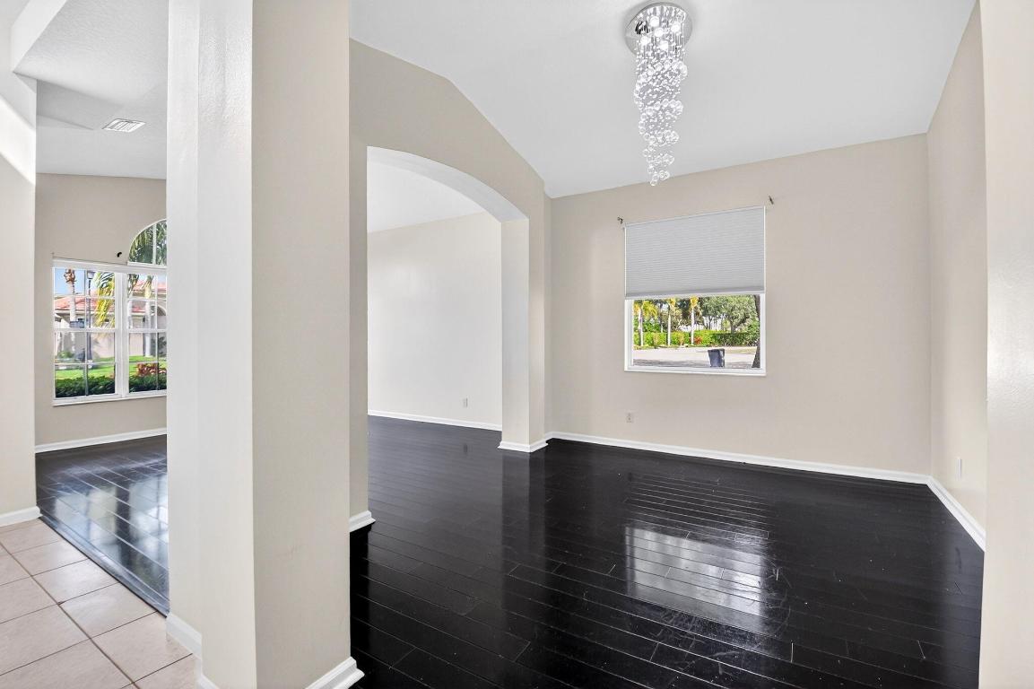 STONEHAVEN - Residential Lease