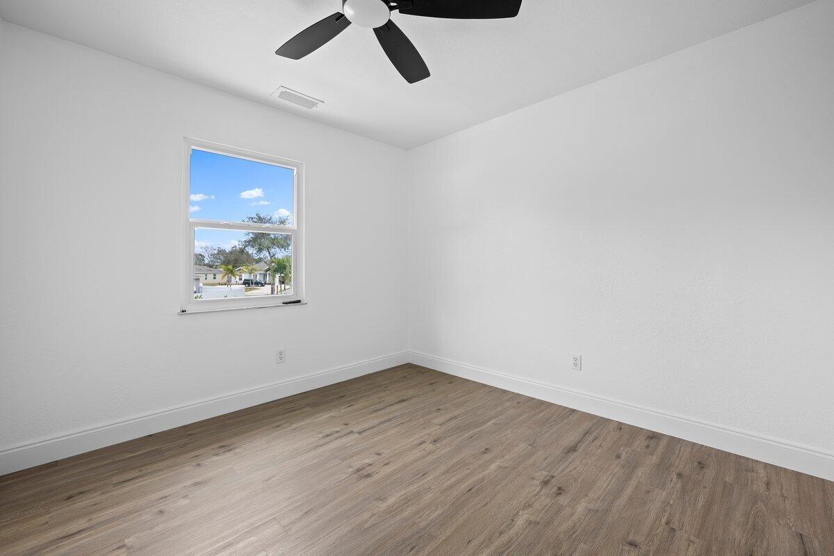 PORT ST LUCIE SECTION 13 - Residential Lease