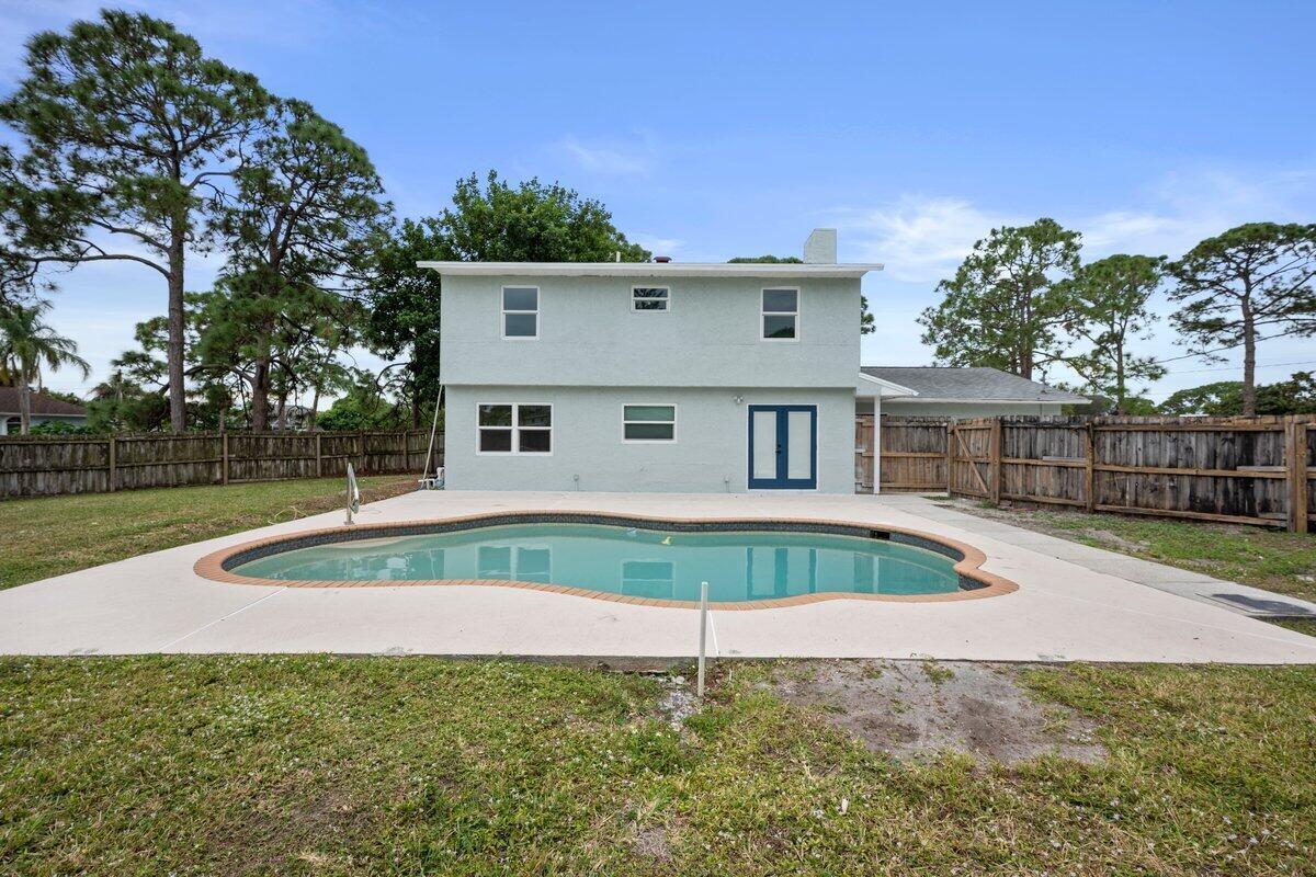 PORT ST LUCIE SECTION 13 - Residential Lease
