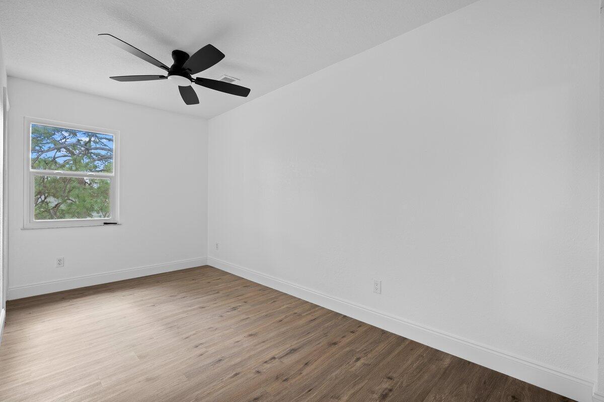 PORT ST LUCIE SECTION 13 - Residential Lease