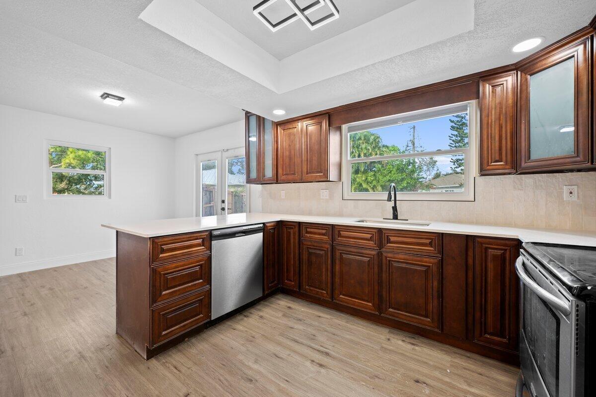 PORT ST LUCIE SECTION 13 - Residential Lease