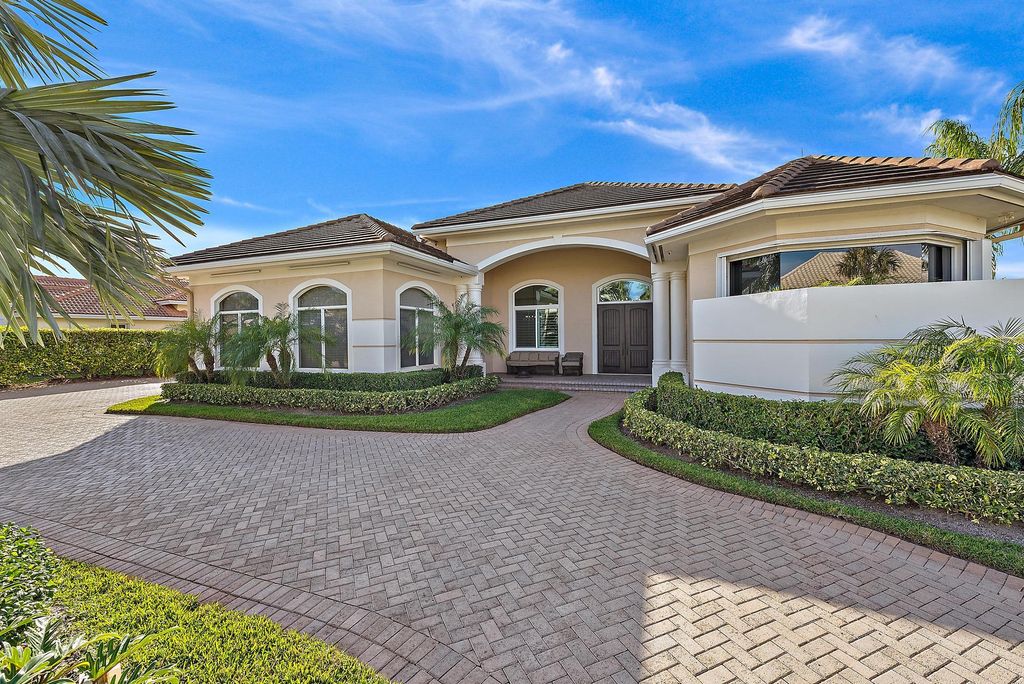 Photo of 214 SE Turtle Creek Drive, Tequesta, FL 33469 (MLS # R11058159)