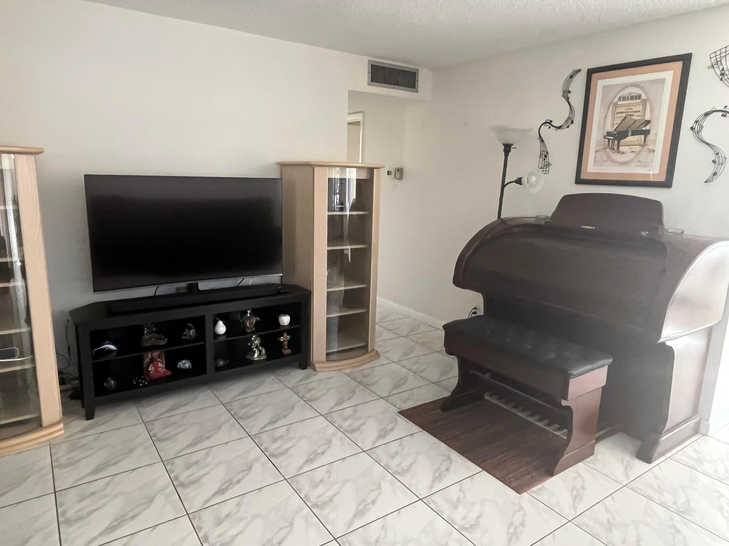 Kings Point - Residential