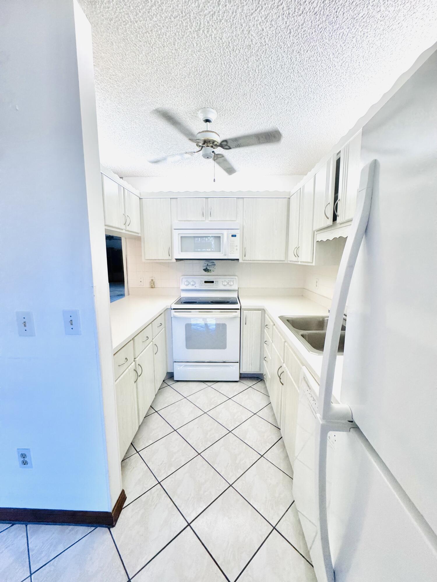 CAMELOT GARDENS PHASES 1 THRU 11 - Residential